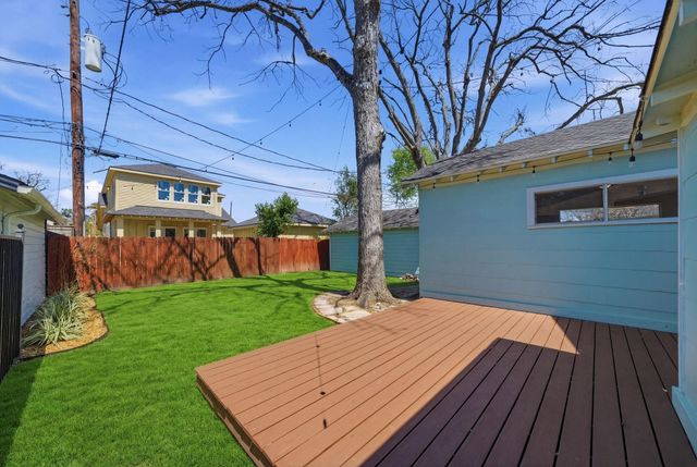 1111 Winston Street, Houston, TX 77009