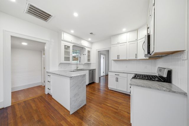 1111 Winston Street, Houston, TX 77009