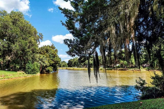 51 Shearwater Ct., Georgetown, SC 29440