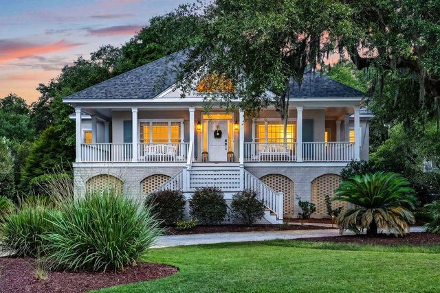 51 Shearwater Ct., Georgetown, SC 29440