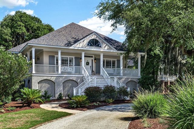 51 Shearwater Ct., Georgetown, SC 29440