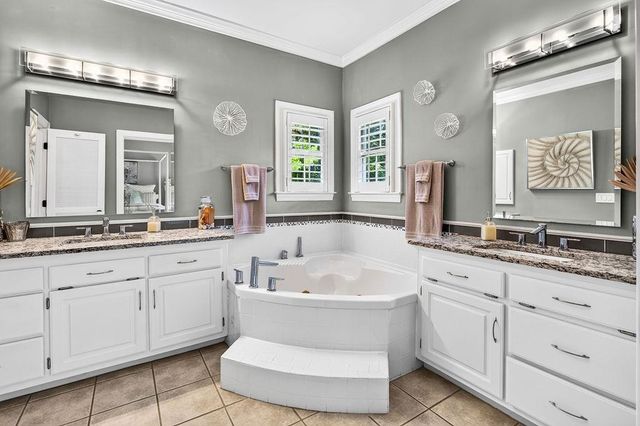 51 Shearwater Ct., Georgetown, SC 29440