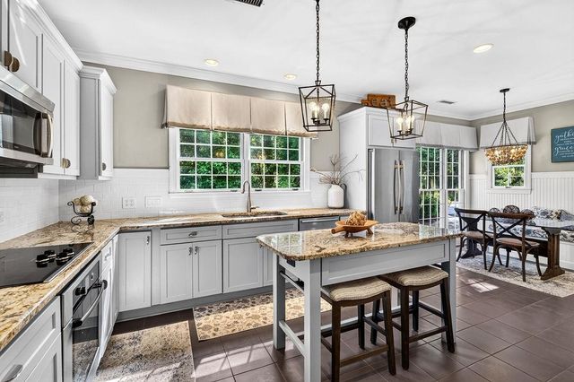 51 Shearwater Ct., Georgetown, SC 29440