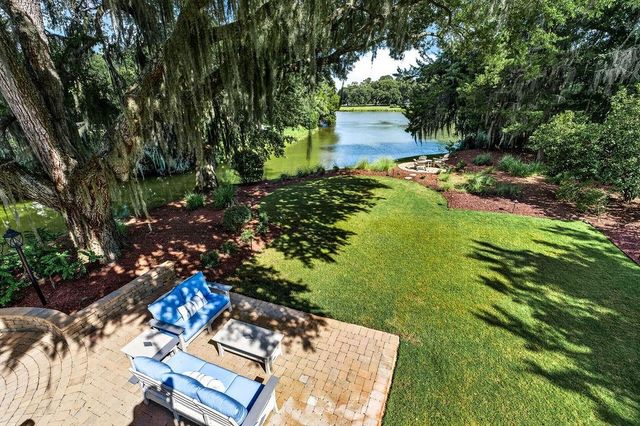 51 Shearwater Ct., Georgetown, SC 29440