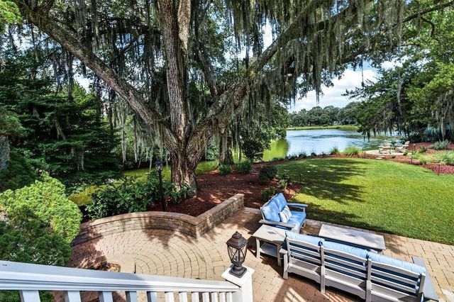 51 Shearwater Ct., Georgetown, SC 29440