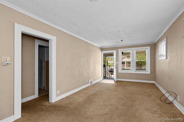 7667 Ellsworth Street, Detroit, MI 48238