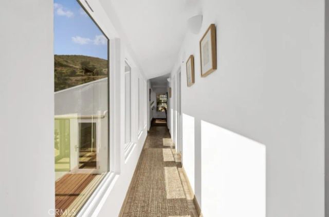 2842 Seabreeze Drive, Malibu, CA 90265