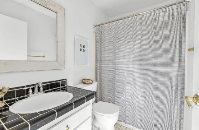 2842 Seabreeze Drive, Malibu, CA 90265