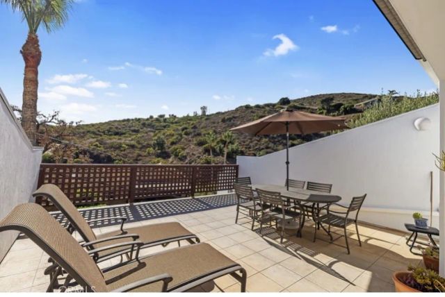 2842 Seabreeze Drive, Malibu, CA 90265