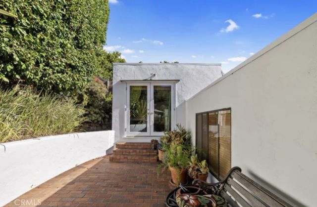 2842 Seabreeze Drive, Malibu, CA 90265