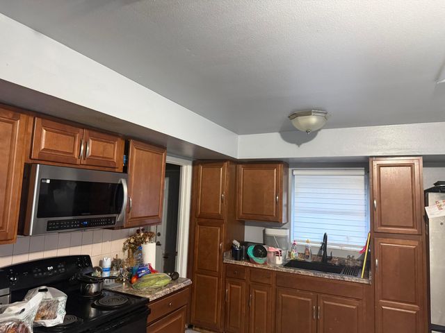 4973 Pineaire Lane, West Palm Beach, FL 33417