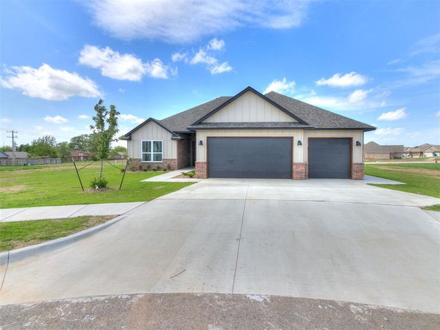 2801 Summit Hollow Circle, Norman, OK 73071