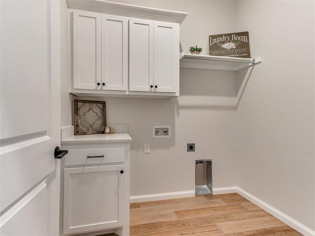 2801 Summit Hollow Circle, Norman, OK 73071