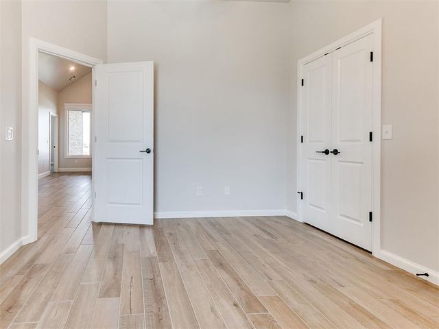 2801 Summit Hollow Circle, Norman, OK 73071
