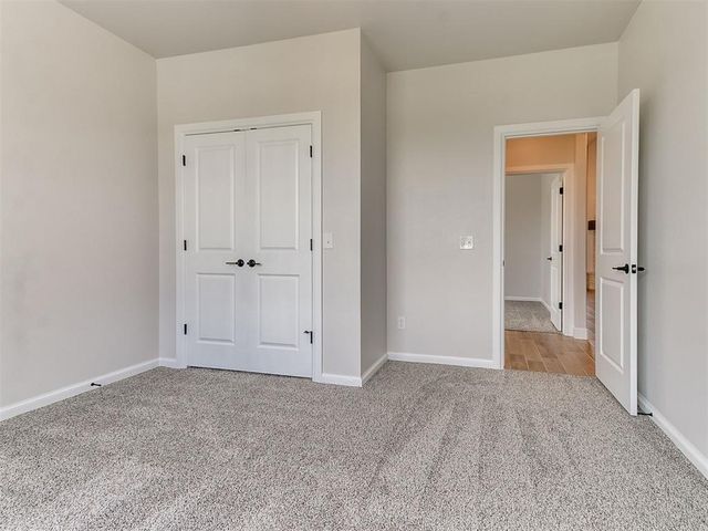 2801 Summit Hollow Circle, Norman, OK 73071