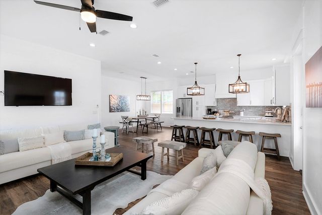 4458 Luke Avenue, Destin, FL 32541