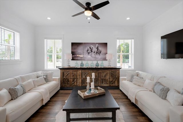 4458 Luke Avenue, Destin, FL 32541