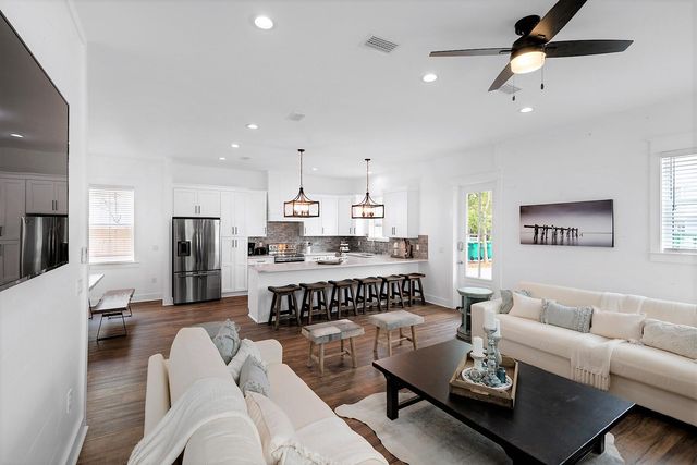 4458 Luke Avenue, Destin, FL 32541