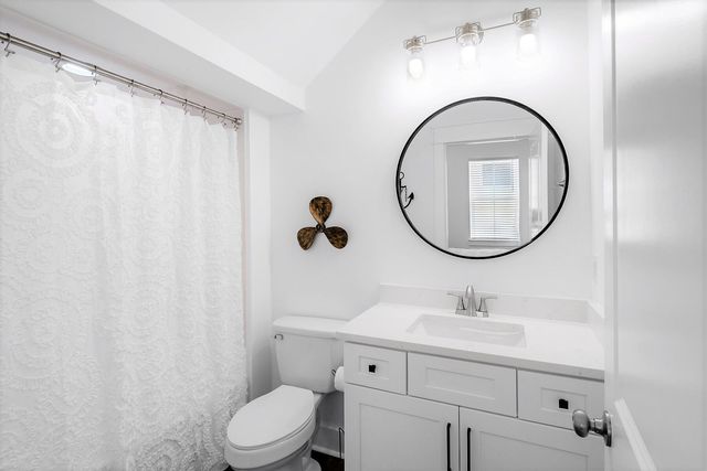 4458 Luke Avenue, Destin, FL 32541