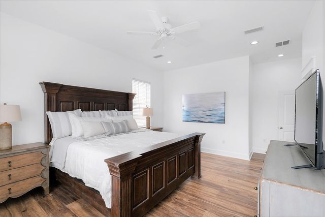 4458 Luke Avenue, Destin, FL 32541