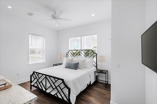 4458 Luke Avenue, Destin, FL 32541