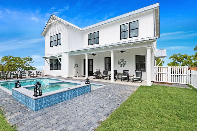 4458 Luke Avenue, Destin, FL 32541