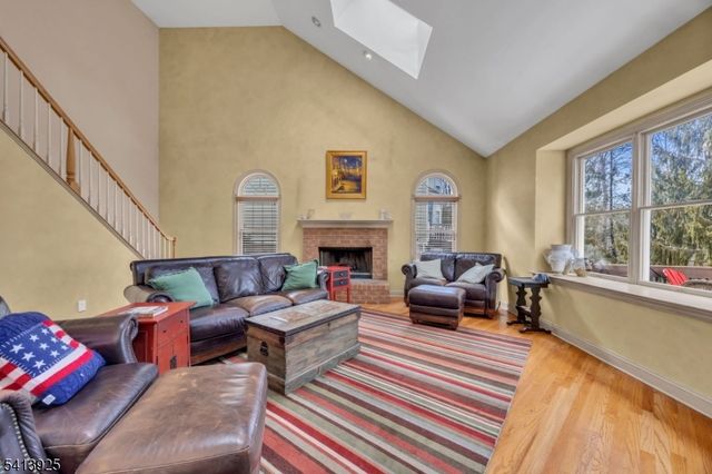 12 Sentinel Dr, Bernards Twp., NJ 07920