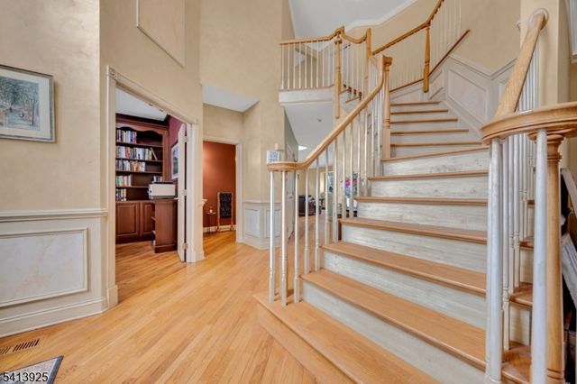 12 Sentinel Dr, Bernards Twp., NJ 07920