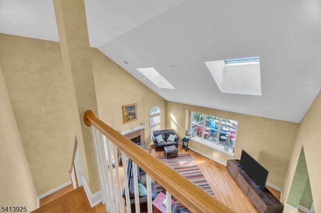 12 Sentinel Dr, Bernards Twp., NJ 07920