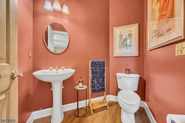 12 Sentinel Dr, Bernards Twp., NJ 07920