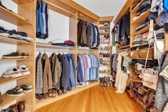 12 Sentinel Dr, Bernards Twp., NJ 07920