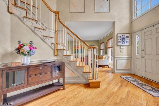 12 Sentinel Dr, Bernards Twp., NJ 07920