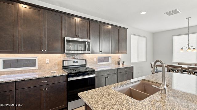 7715 W Sage Path, Marana, AZ 85658
