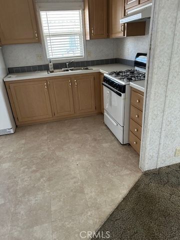 400 Sulphur Bank 102, Clearlake Oaks, CA 95423