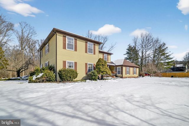 70 WOODMERE WAY, Princeton Junction, NJ 08550