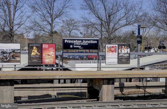 70 WOODMERE WAY, Princeton Junction, NJ 08550