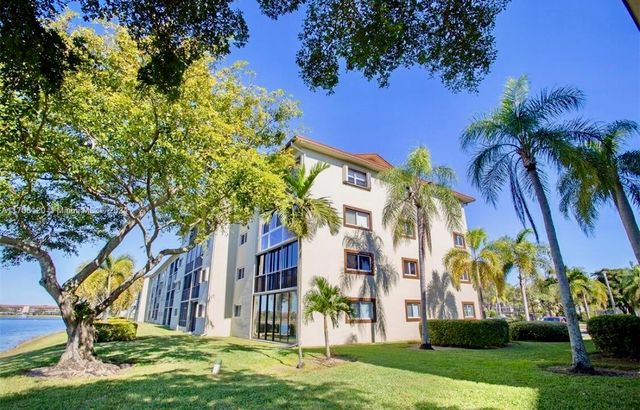 1400 SW 131st Way 408q, Pembroke Pines, FL 33027