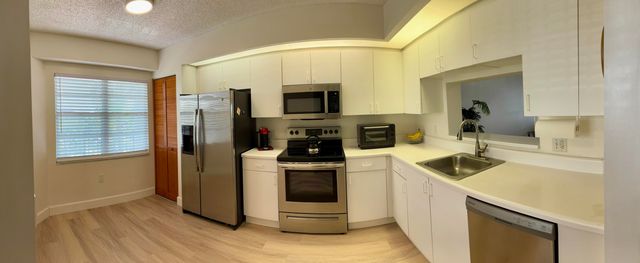 1400 SW 131st Way 408q, Pembroke Pines, FL 33027