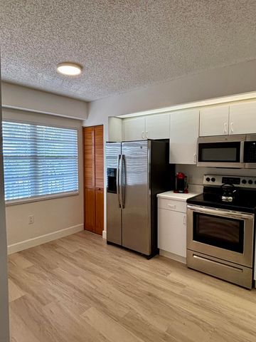 1400 SW 131st Way 408q, Pembroke Pines, FL 33027