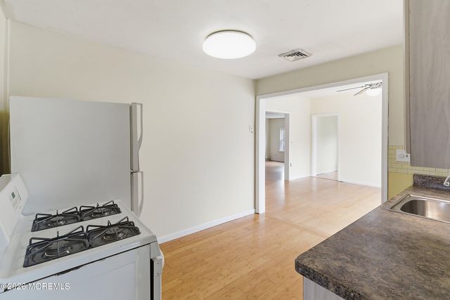 18 N Central Avenue, Toms River, NJ 08753