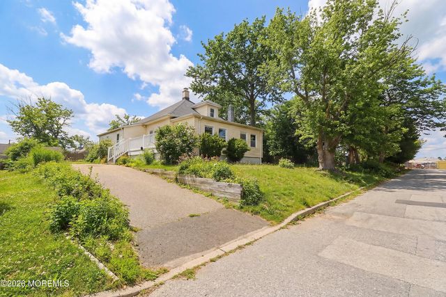 18 N Central Avenue, Toms River, NJ 08753