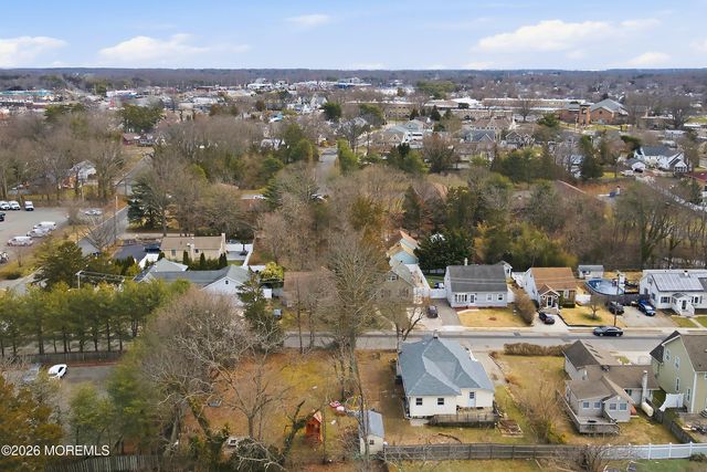 18 N Central Avenue, Toms River, NJ 08753