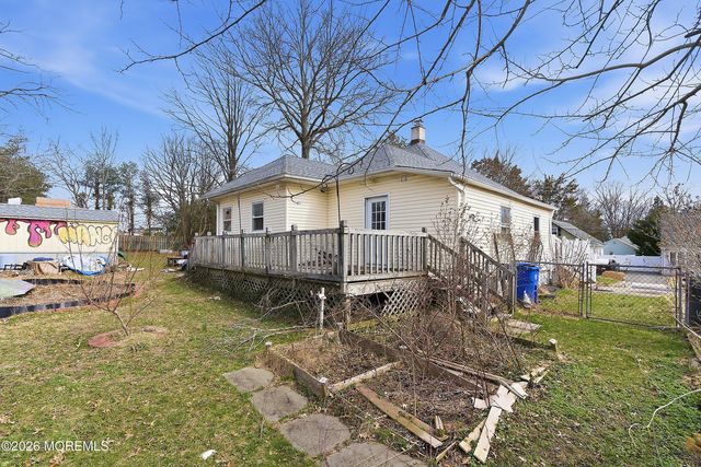 18 N Central Avenue, Toms River, NJ 08753