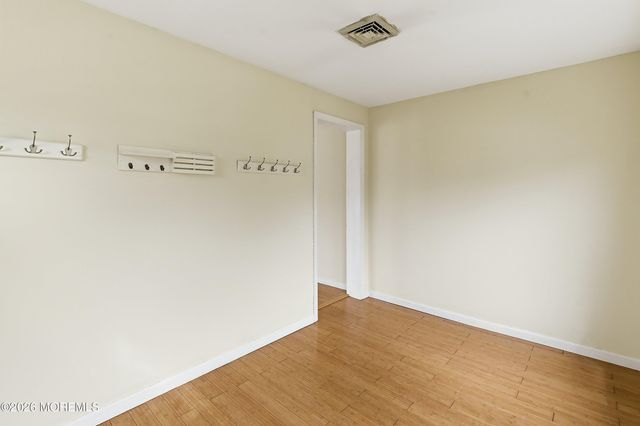 18 N Central Avenue, Toms River, NJ 08753