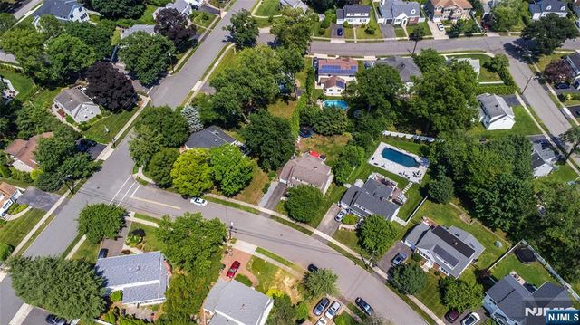 26 Godwin Avenue, Fair Lawn, NJ 07410