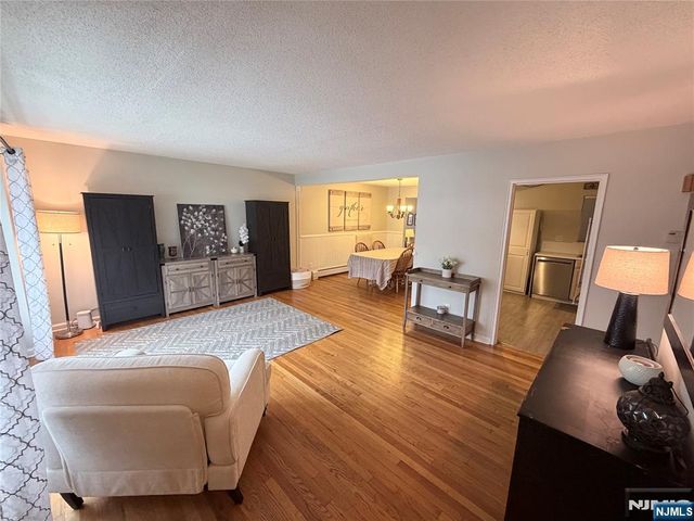 26 Godwin Avenue, Fair Lawn, NJ 07410