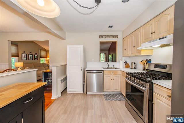 26 Godwin Avenue, Fair Lawn, NJ 07410