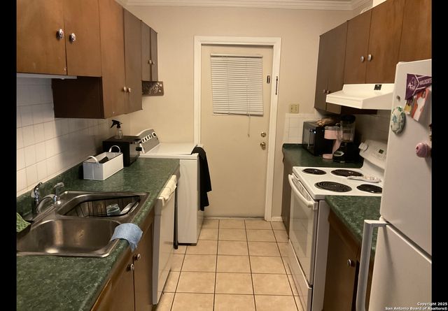 1035 Fabulous, San Antonio, TX 78213