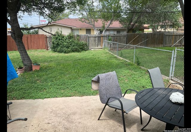 1035 Fabulous, San Antonio, TX 78213