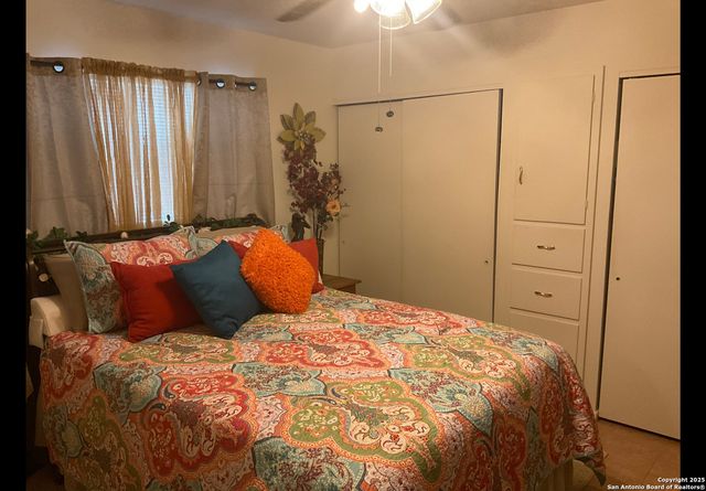 1035 Fabulous, San Antonio, TX 78213